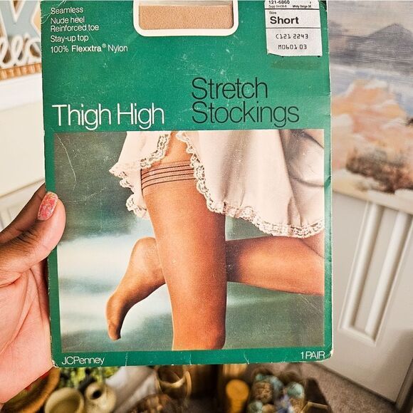 VTG Jcpenny 80's Misty Beige Thigh High Stretch Stocking. - Picture 3 of 5